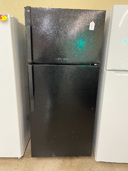 GE Black Refrigerator - 5502