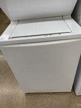 Load image into Gallery viewer, Frigidaire Electric Washer/Dryer Laundry Center - 6332
