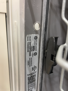 GE Black Dishwasher - 3472