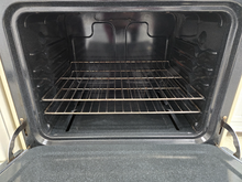 Load image into Gallery viewer, Hotpoint Gas Stove - 8192
