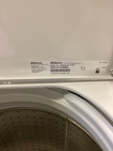 Load image into Gallery viewer, Speed Queen Washer and Electric Dryer Set - 5826 -  5827
