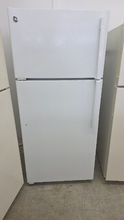 Load image into Gallery viewer, GE Refrigerator - 8333
