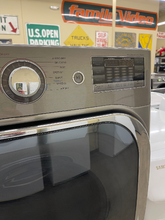 Load image into Gallery viewer, LG Gas Dryer with Pedestal - 5894
