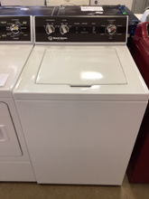 Load image into Gallery viewer, Speed Queen Washer and Electric Dryer Set - 5826 -  5827
