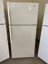 Load image into Gallery viewer, Estate by Whirlpool Refrigerator - 5494
