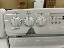 Load image into Gallery viewer, Kenmore Electric Stove - 5924

