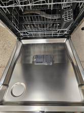 Load image into Gallery viewer, GE Stainless Dishwasher - 6865
