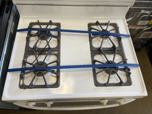 Load image into Gallery viewer, Whirlpool Gas Stove - 4707
