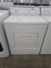 Load image into Gallery viewer, (T08817) Whirlpool Washer and Gas Dryer Set - 8497-8498
