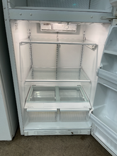 Load image into Gallery viewer, GE Refrigerator - 5313
