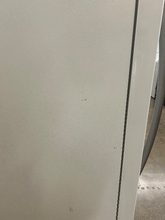Load image into Gallery viewer, Frigidaire 20 cu ft Upright Freezer - 7263
