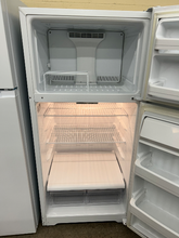 Load image into Gallery viewer, Hotpoint Refrigerator - 6776
