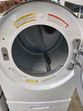 Load image into Gallery viewer, (T08791) Samsug Front Load Washer and Gas Dryer Set - 8537-8538

