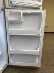 GE - 17.5 Cu. Ft. Top-Freezer Refrigerator - White - 5988