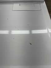 Load image into Gallery viewer, (T08811) Kenmore Washer and Electric Dryer Set - 8725-8726
