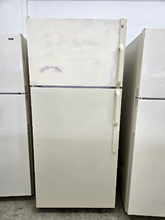 Load image into Gallery viewer, GE Refrigerator - 8116
