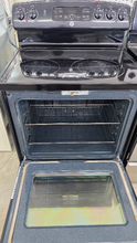 Load image into Gallery viewer, GE Black Electric Stove - 8338
