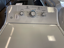 Load image into Gallery viewer, GE Washer and Gas Dryer Set - 4554 - 4550
