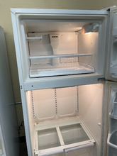 Load image into Gallery viewer, Whirlpool Refrigerator - 5918
