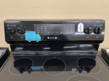 Load image into Gallery viewer, GE Stainless Black Electric Stove - 6877
