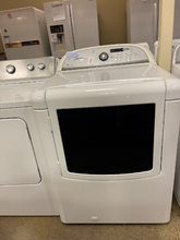 Load image into Gallery viewer, Whirlpool Washer and Gas Dryer Set - 4191 - 3828
