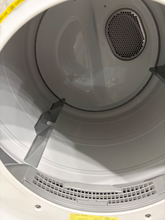 Load image into Gallery viewer, (T08872) Samsung Electric Dryer - 8872
