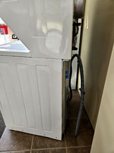 Load image into Gallery viewer, Frigidaire Tower Washer and Gas Dryer Set - 7680
