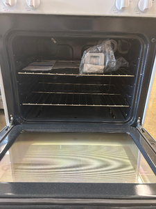 GE 4.8 cu ft White Gas Stove - 7030
