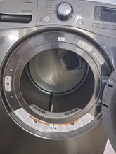 Load image into Gallery viewer, (T08697) LG Gas Dryer - 8697
