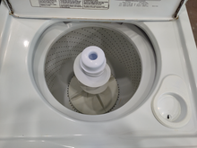 Load image into Gallery viewer, (T08575) Kenmore Washer - 8575
