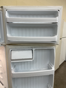 HotPoint Refrigerator - 3969