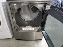 Load image into Gallery viewer, LG Electric Dryer - 7942
