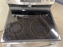 Load image into Gallery viewer, GE Stainless Electric Stove - 5253
