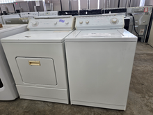 Load image into Gallery viewer, (T08817) Whirlpool Washer and Gas Dryer Set - 8497-8498
