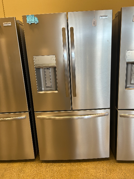 Frigidaire 28 cu ft French Door Refrigerator - 7214