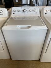 Load image into Gallery viewer, GE Washer and Gas Dryer Set - 5866 - 5870
