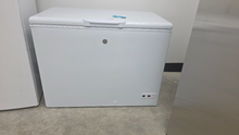 Load image into Gallery viewer, (T08416) GE 10.7 cu ft Chest Feezer with Manual Defrost - 8416
