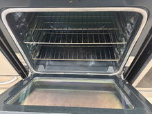 Load image into Gallery viewer, (T08769) Amana Electric Stove - 8769
