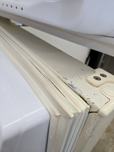 Load image into Gallery viewer, (T08555) Hotpoint Refrigerator - 8555
