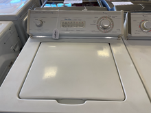 Load image into Gallery viewer, Whirlpool Washer and Gas Dryer Set - 5264 - 4061
