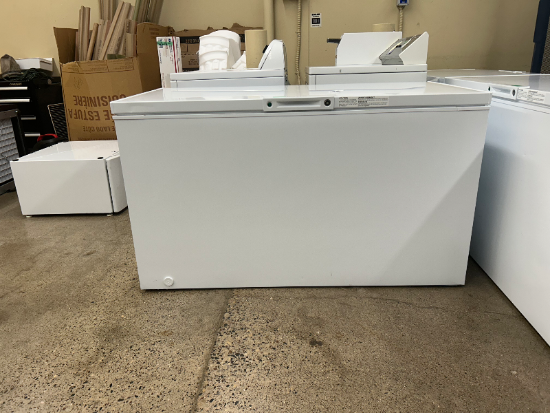 Frigidaire 14.8 cu ft Chest Freezer - 7201