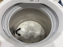 Load image into Gallery viewer, (T09010) Kenmore Washer - 9010
