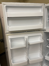 Load image into Gallery viewer, Kenmore Refrigerator - 5371
