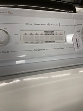 Load image into Gallery viewer, Whirlpool Washer and Gas Dryer Set - 6038 - 6042
