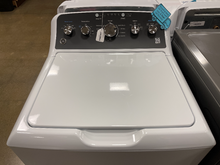 Load image into Gallery viewer, GE 4.5 cu ft Washer - 5127
