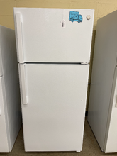 Load image into Gallery viewer, GE - 16.6 Cu. Ft. Top-Freezer Refrigerator - White - 5979

