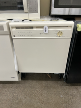 Load image into Gallery viewer, Whirlpool Dishwasher - 6924
