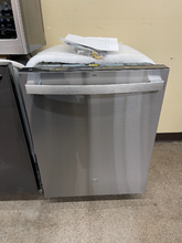 Load image into Gallery viewer, GE Stainless Dishwasher - 5138
