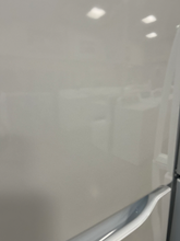 Load image into Gallery viewer, Frigidaire 18.3 cu ft White Top Freezer Refrigerator - 7677
