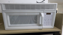 Load image into Gallery viewer, (T08525) Kenmore Microwave - 8525

